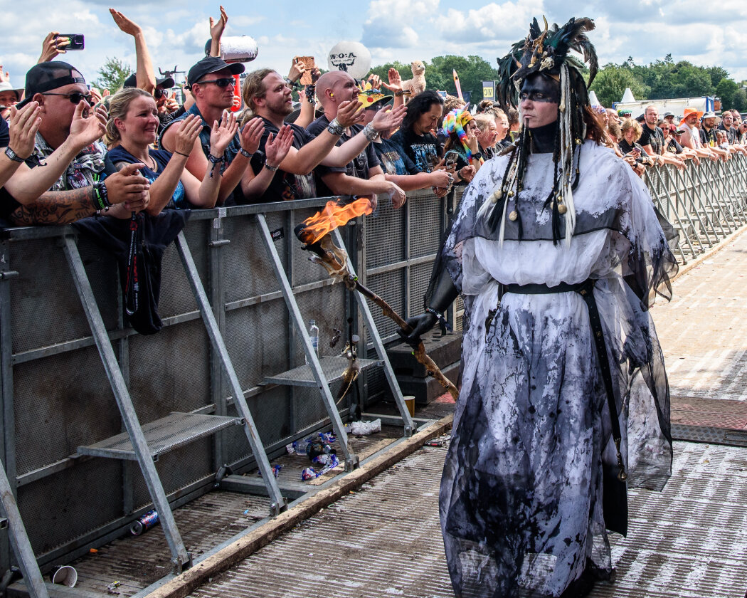Zum Wochenende hin hat Odin ein Einsehen: Iron Maiden, Megadeth, Heaven Shall Burn, Biohazard, While She Sleeps oder Trivium drehen auf. – Angus McSix.
