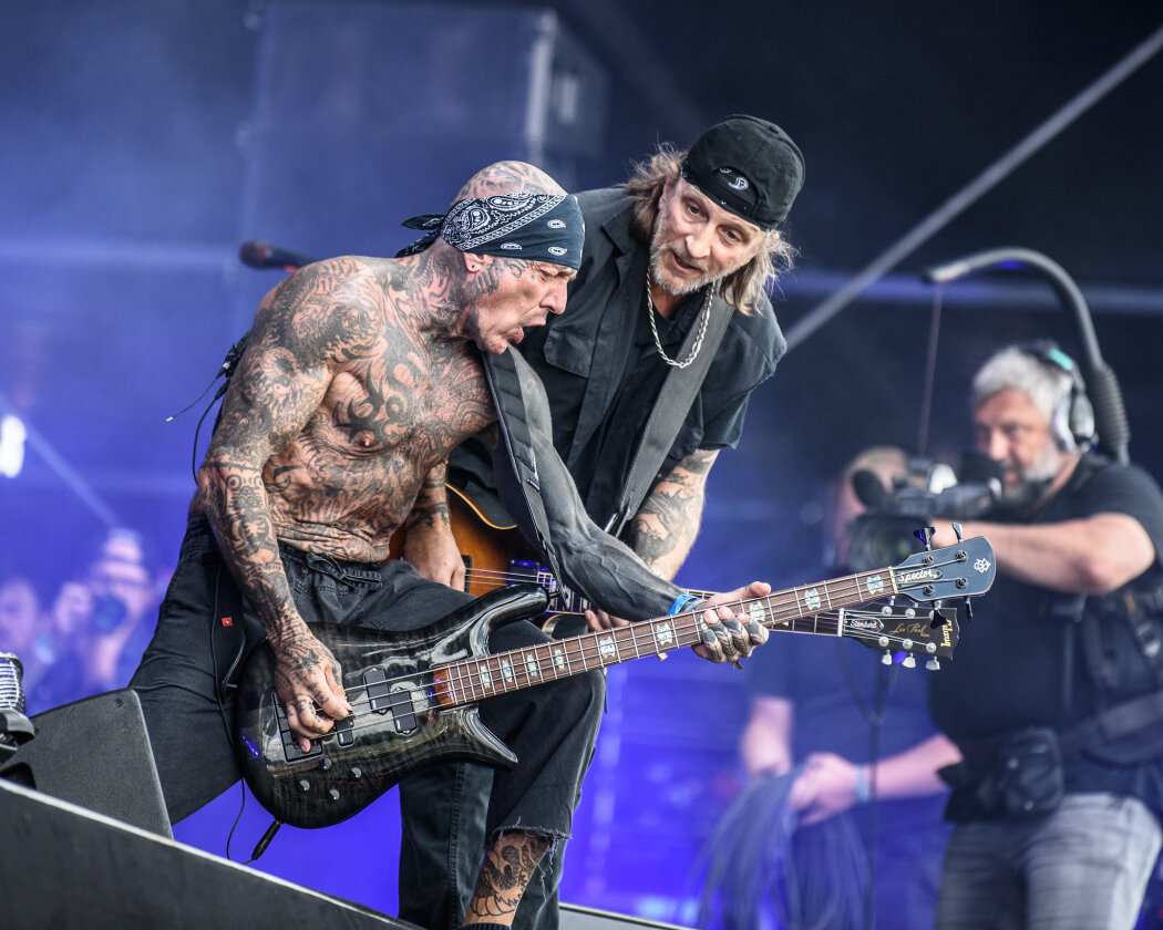 Zum Wochenende hin hat Odin ein Einsehen: Iron Maiden, Megadeth, Heaven Shall Burn, Biohazard, While She Sleeps oder Trivium drehen auf. – Biohazard.