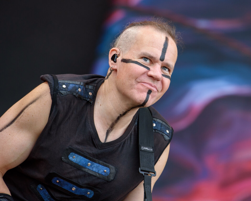 Zum Wochenende hin hat Odin ein Einsehen: Iron Maiden, Megadeth, Heaven Shall Burn, Biohazard, While She Sleeps oder Trivium drehen auf. – Ensiferum.