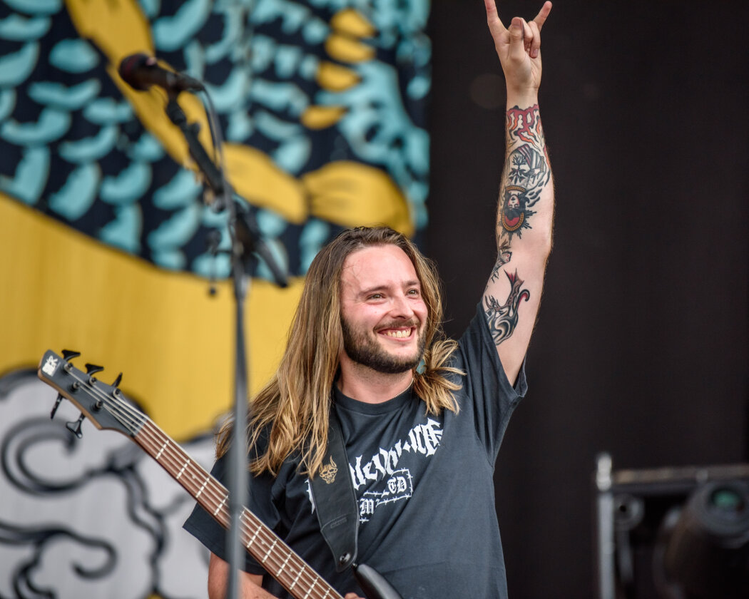Zum Wochenende hin hat Odin ein Einsehen: Iron Maiden, Megadeth, Heaven Shall Burn, Biohazard, While She Sleeps oder Trivium drehen auf. – Trivium.