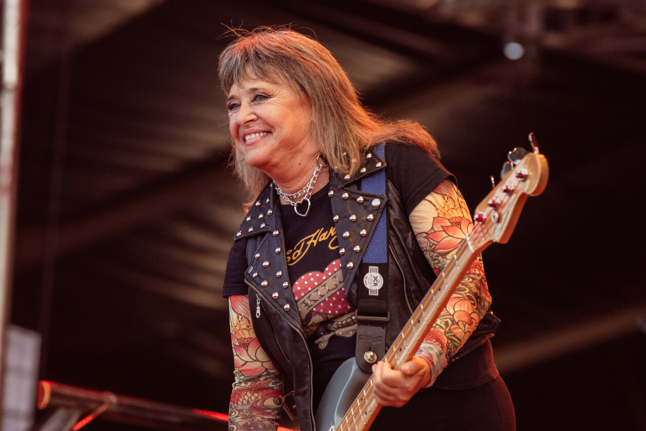 27 Grad und Kaiserwetter: Schon zum Start ist die Hölle los. In Extremo, Suzi Quatro, Scorpions, Alligatoah, Butcher Babies, Flogging Molly u.v.m. – Suzi Quatro.