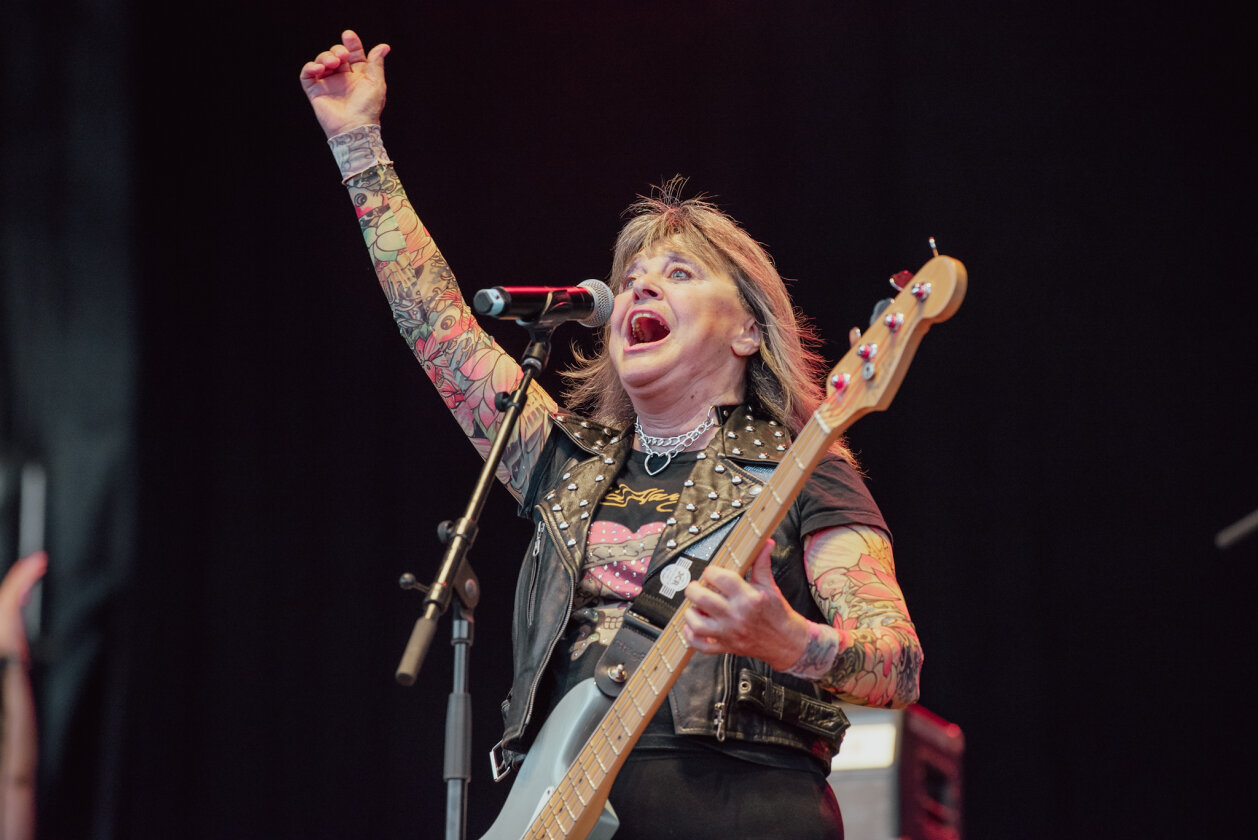 27 Grad und Kaiserwetter: Schon zum Start ist die Hölle los. In Extremo, Suzi Quatro, Scorpions, Alligatoah, Butcher Babies, Flogging Molly u.v.m. – Suzi Quatro.