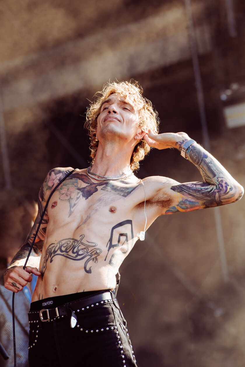 27 Grad und Kaiserwetter: Schon zum Start ist die Hölle los. In Extremo, Suzi Quatro, Scorpions, Alligatoah, Butcher Babies, Flogging Molly u.v.m. – The Darkness.