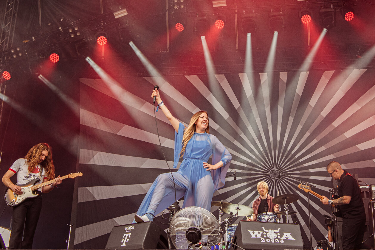 Korn, Amon Amarth, The 69 Eyes, Testament, Behemoth, Gene Simmons, Blind Guardian und ein bisschen Wacken-Schlamm. – Blues Pills.
