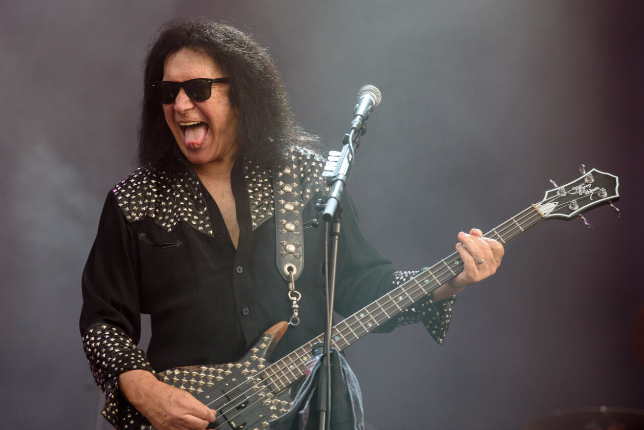 Korn, Amon Amarth, The 69 Eyes, Testament, Behemoth, Gene Simmons, Blind Guardian und ein bisschen Wacken-Schlamm. – Gene Simmons ohne Make -up.