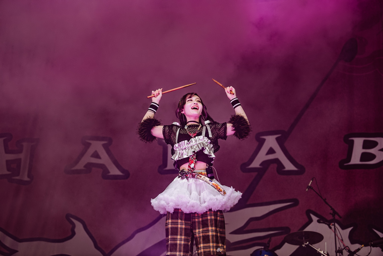 Regen und Kälte zum Festivalstart - aber alle sind parat: Wackööön! – Hanabie.