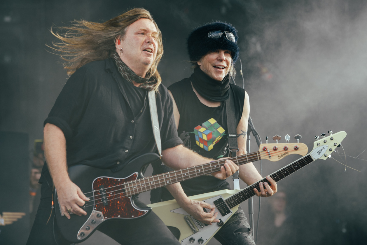 Regen und Kälte zum Festivalstart - aber alle sind parat: Wackööön! – Michael Schenker.