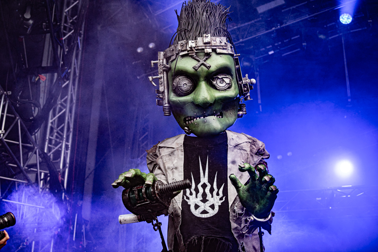 Regen und Kälte zum Festivalstart - aber alle sind parat: Wackööön! – Static-X.