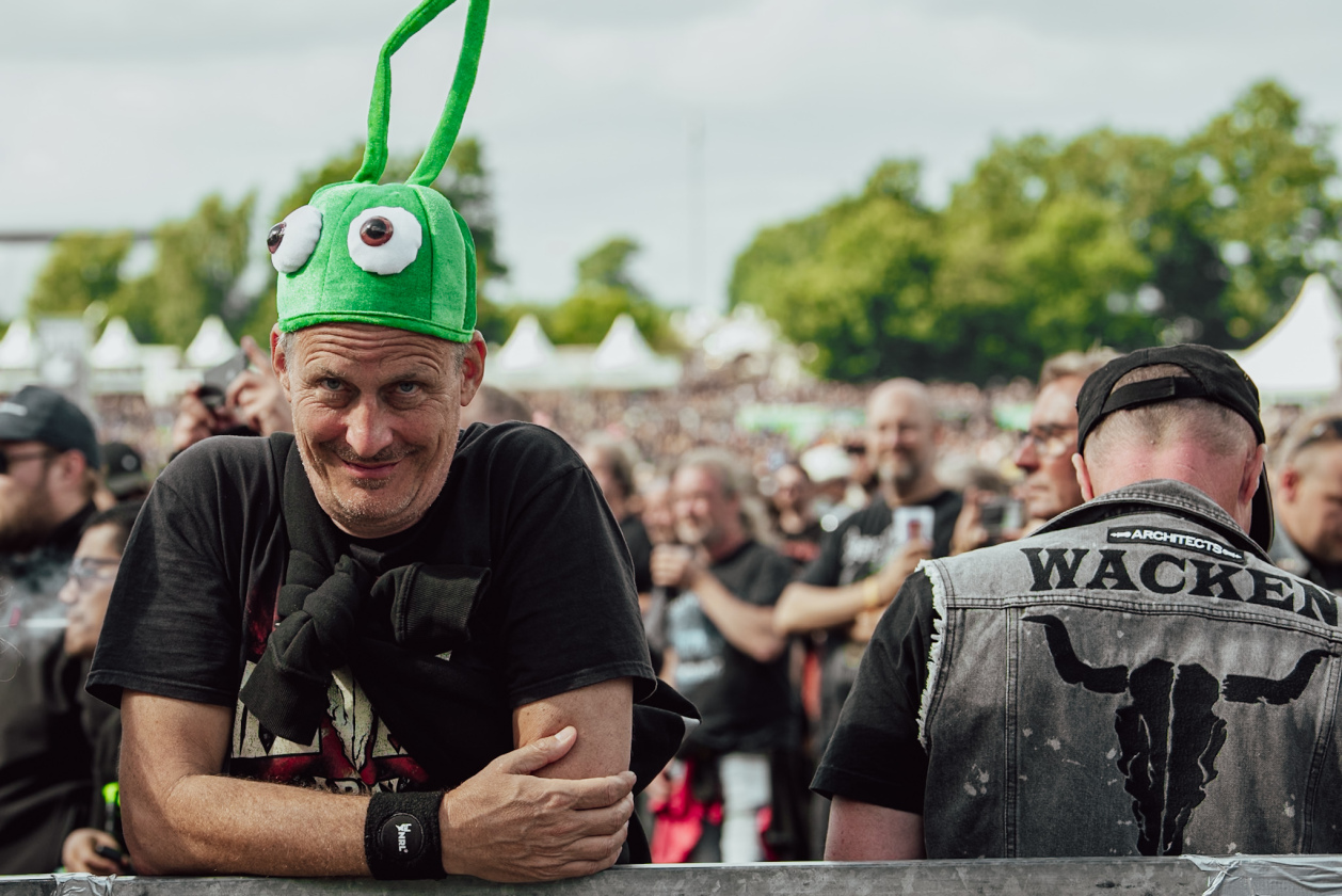 Regen und Kälte zum Festivalstart - aber alle sind parat: Wackööön! – Ein verwunschener Prinz?