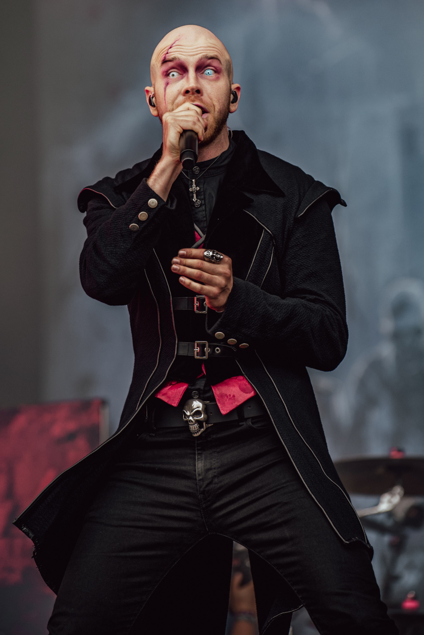 Galerie, Teil zwei: Und weiter gehts auf dem Acker mit Papa Roach, Dimmu Borgir, Fear Factory u.v.a.! – Dominum.