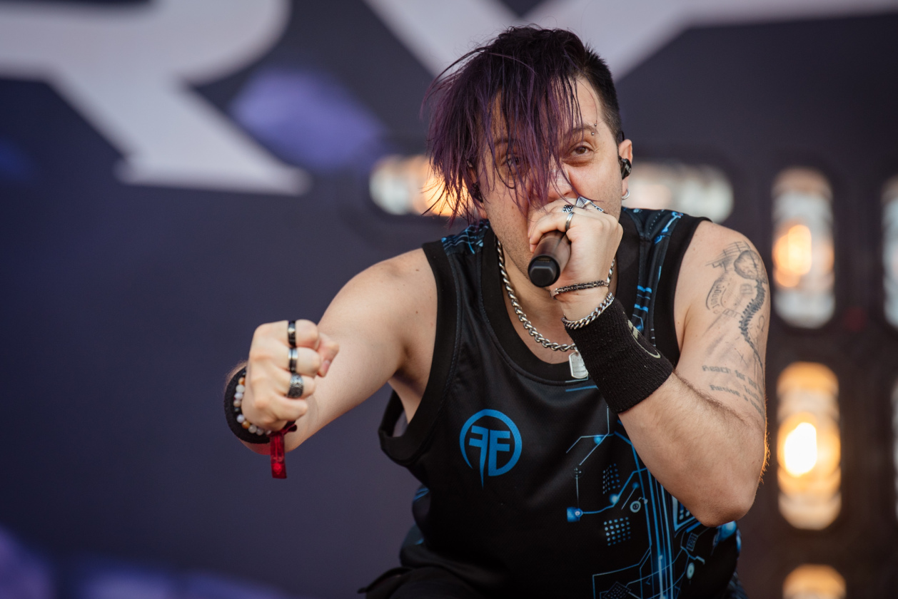 Galerie, Teil zwei: Und weiter gehts auf dem Acker mit Papa Roach, Dimmu Borgir, Fear Factory u.v.a.! – Fear Factory.