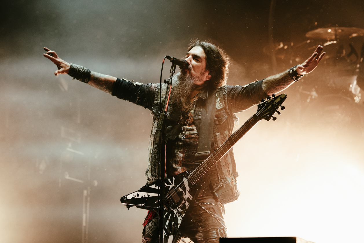 Galerie, Teil zwei: Und weiter gehts auf dem Acker mit Papa Roach, Dimmu Borgir, Fear Factory u.v.a.! – Machine Head.