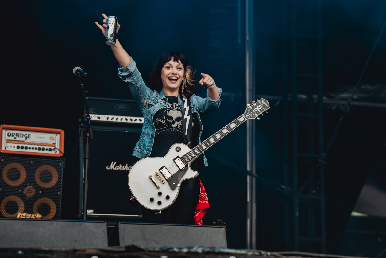 Galerie, Teil zwei: Und weiter gehts auf dem Acker mit Papa Roach, Dimmu Borgir, Fear Factory u.v.a.! – Vulvarine.