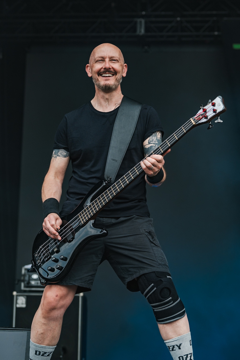 Die 35. Ausgabe des größten Metal-Open-Airs der Welt läuft. Gut 150 Bands treten auf, darunter Def Leppard oder Judas Priest. – Therapy?