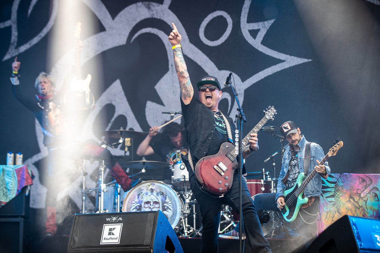 30 Jahre Metöööl: Sabaton, Airbourne, Opeth, Within Temptation,Hammerfall, Body Count, Anthrax u.v.a. feiern mit. – Black Stone Cherry.
