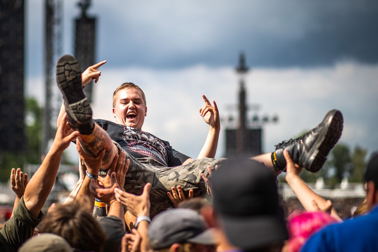 30 Jahre Metöööl: Sabaton, Airbourne, Opeth, Within Temptation,Hammerfall, Body Count, Anthrax u.v.a. feiern mit. – Crowdsurfer kommen heute öfter!