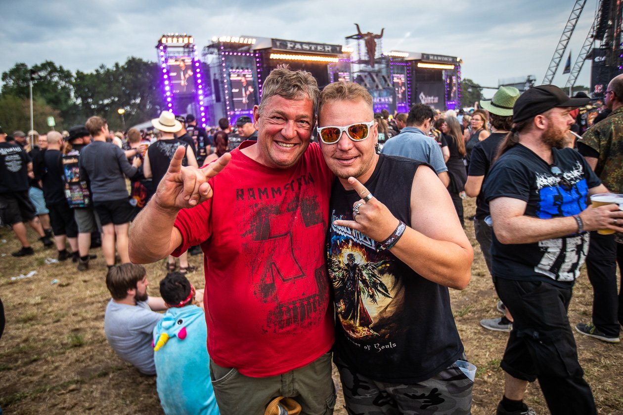 30 Jahre Metöööl: Sabaton, Airbourne, Opeth, Within Temptation,Hammerfall, Body Count, Anthrax u.v.a. feiern mit. – Die Pommesgabel kann hier jeder.