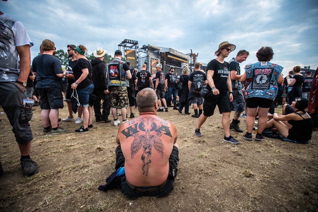 30 Jahre Metöööl: Sabaton, Airbourne, Opeth, Within Temptation,Hammerfall, Body Count, Anthrax u.v.a. feiern mit. – T-Shirt kann ja jeder.
