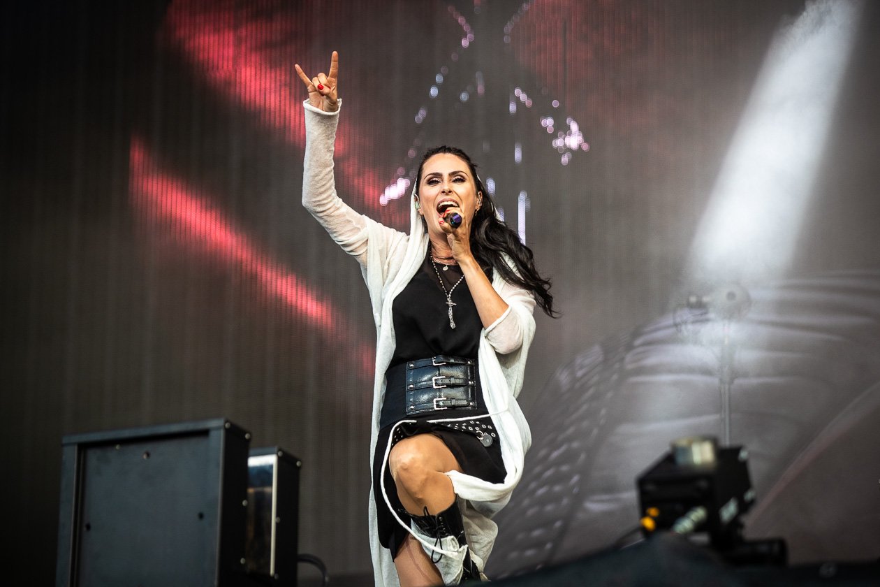 30 Jahre Metöööl: Sabaton, Airbourne, Opeth, Within Temptation,Hammerfall, Body Count, Anthrax u.v.a. feiern mit. – Within Temptation.