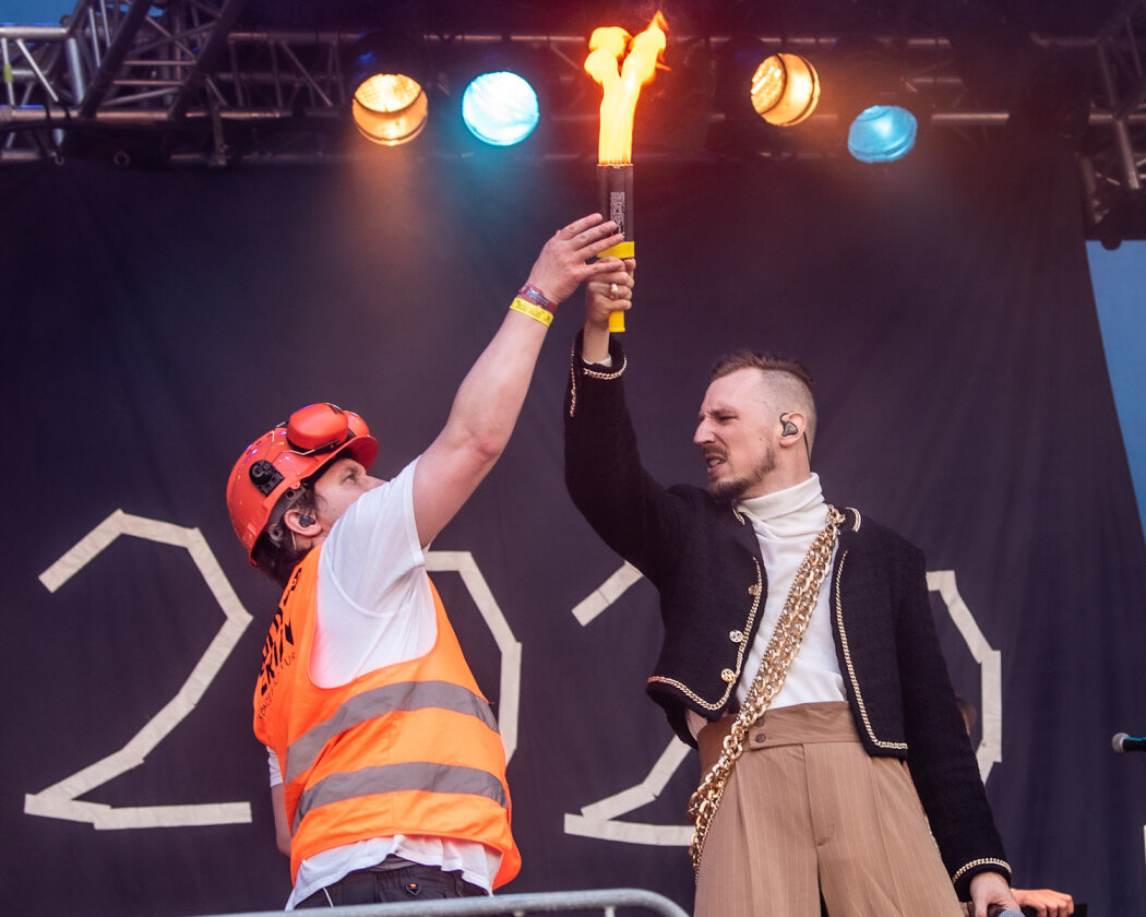 Keine Gnade auch am Wochenende: Slipknot, In Extremo, Clutch, Lacuna Coil, Behemoth live. – Alligatoah.
