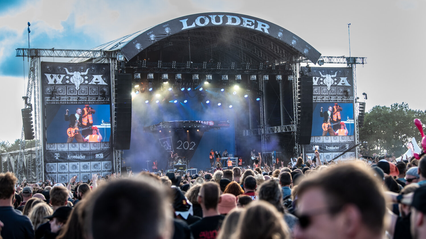 Keine Gnade auch am Wochenende: Slipknot, In Extremo, Clutch, Lacuna Coil, Behemoth live. – Alligatoah.