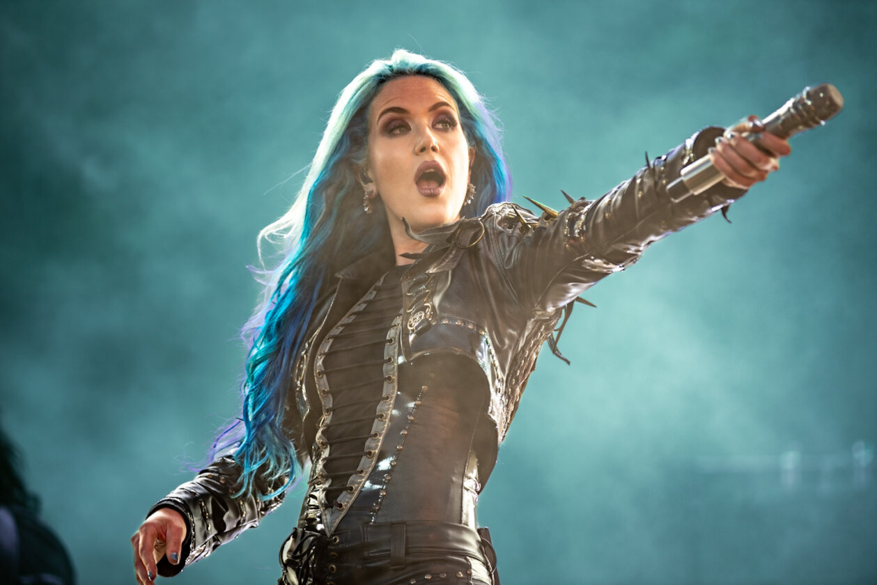 Keine Gnade auch am Wochenende: Slipknot, In Extremo, Clutch, Lacuna Coil, Behemoth live. – Arch Enemy