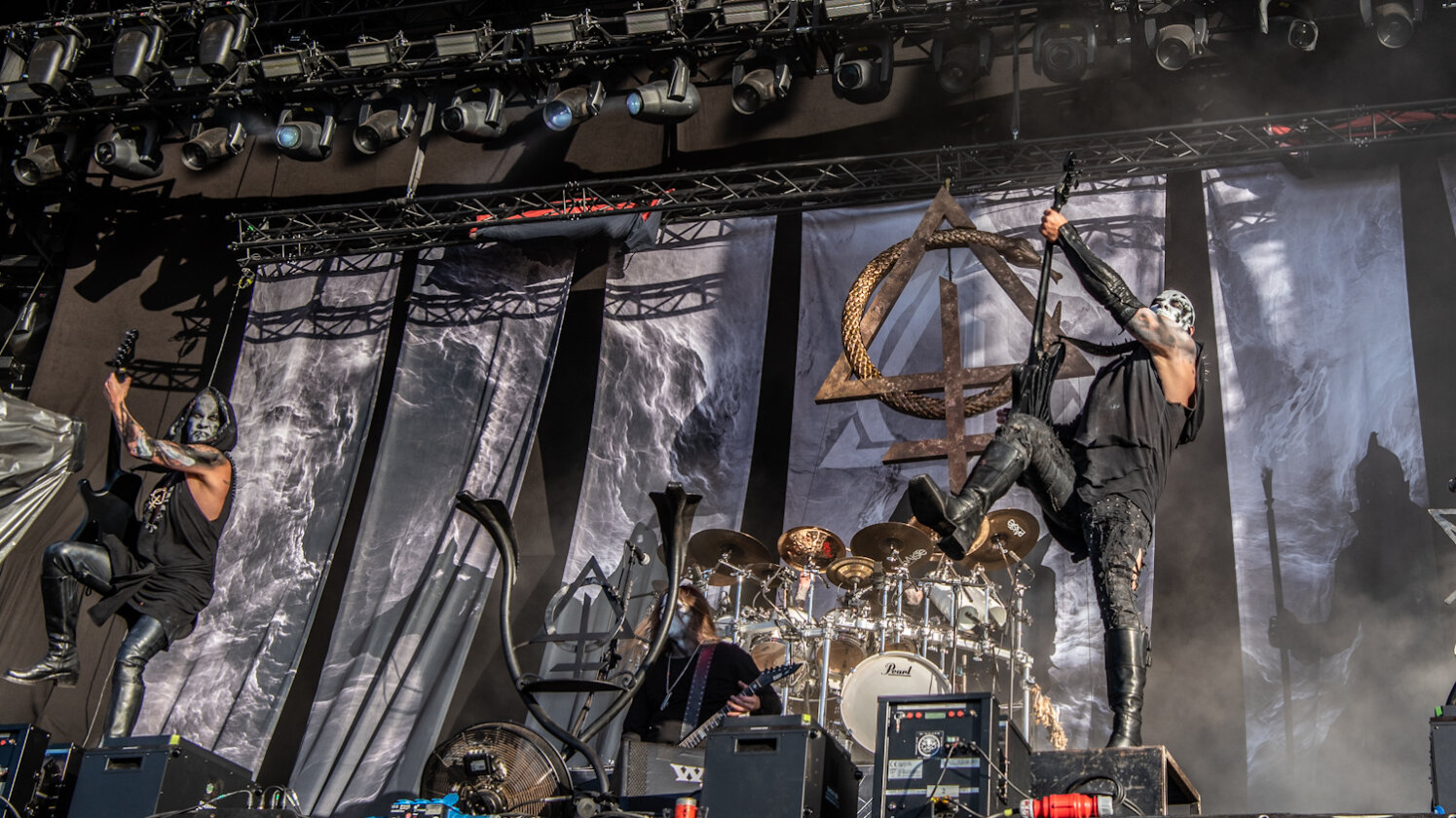 Keine Gnade auch am Wochenende: Slipknot, In Extremo, Clutch, Lacuna Coil, Behemoth live. – Behemoth.