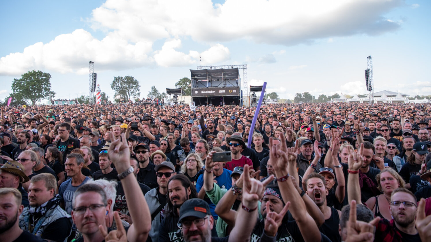 Keine Gnade auch am Wochenende: Slipknot, In Extremo, Clutch, Lacuna Coil, Behemoth live. – Hoch die Hände
