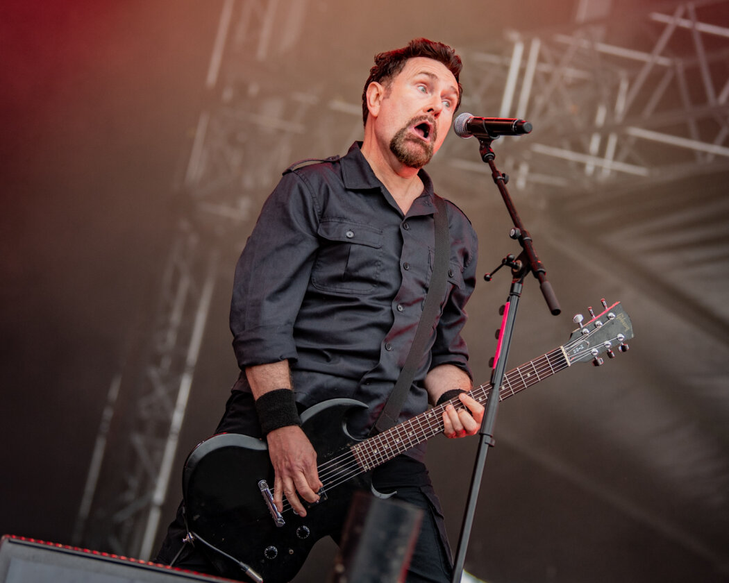 Keine Gnade auch am Wochenende: Slipknot, In Extremo, Clutch, Lacuna Coil, Behemoth live. – Therapy?