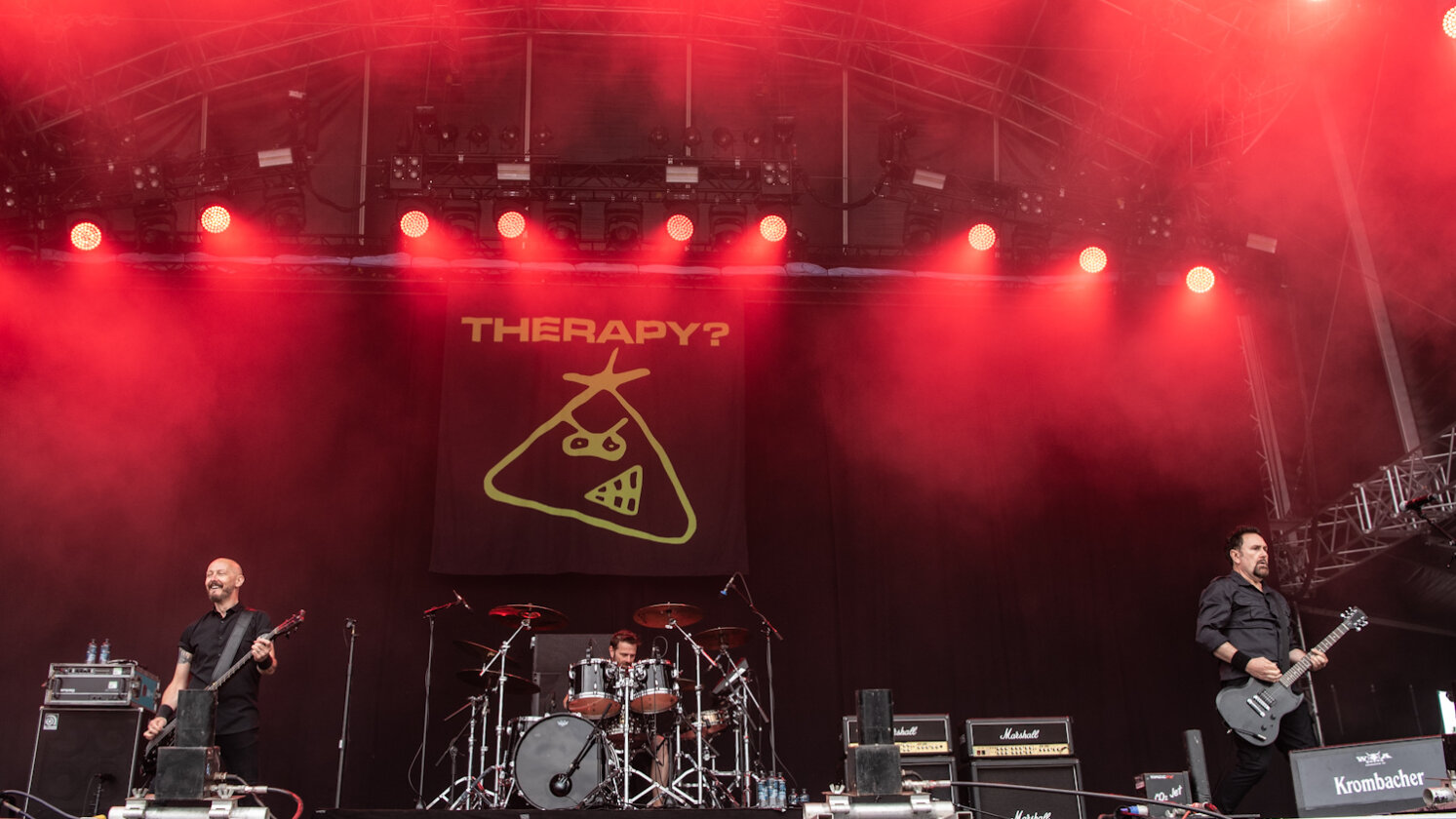Keine Gnade auch am Wochenende: Slipknot, In Extremo, Clutch, Lacuna Coil, Behemoth live. – Therapy?