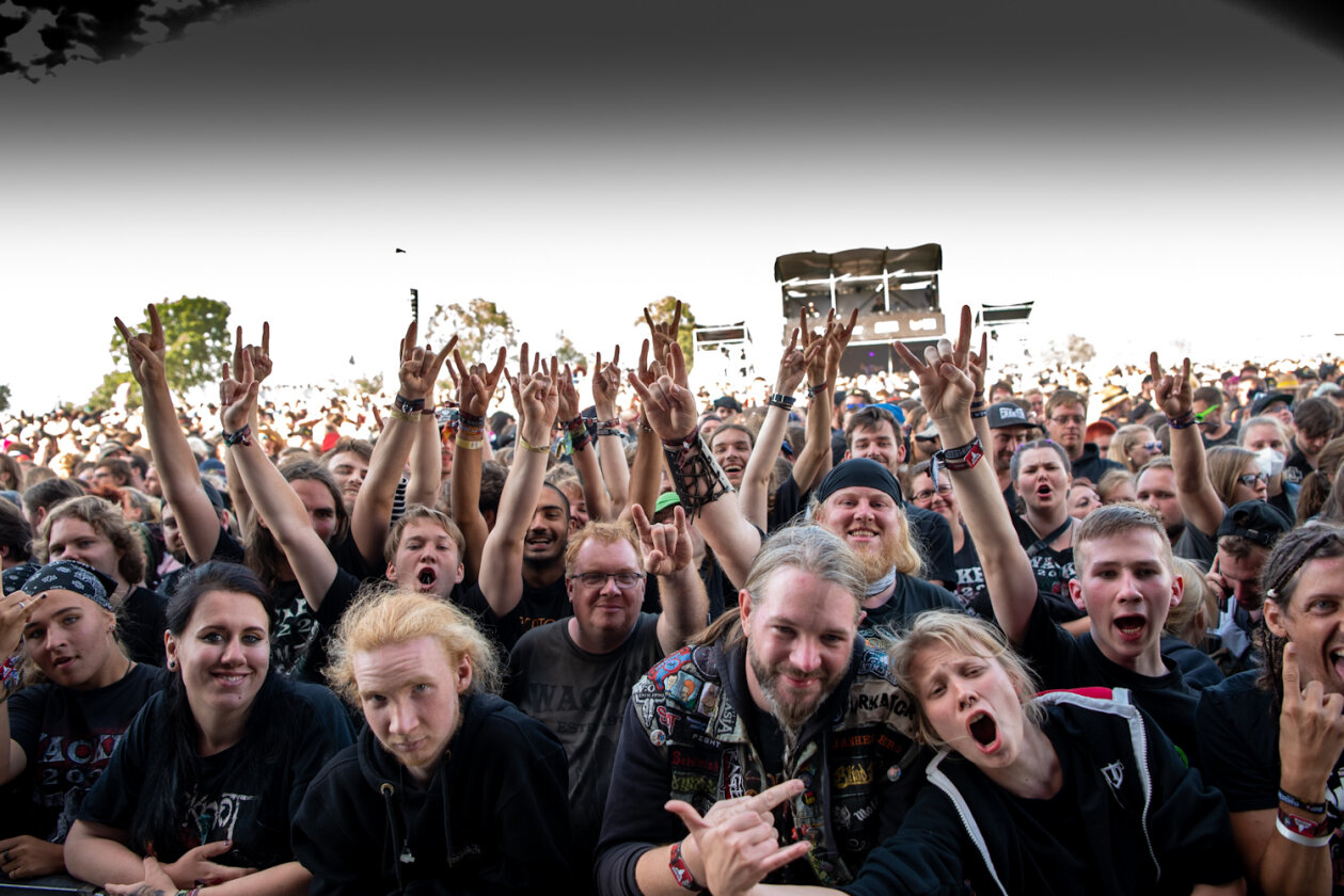 Keine Gnade auch am Wochenende: Slipknot, In Extremo, Clutch, Lacuna Coil, Behemoth live. – Warten auf Alligatoah.