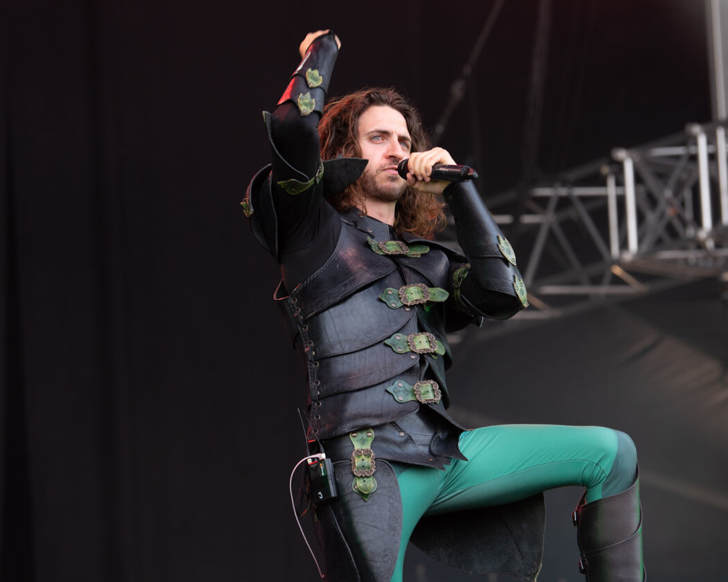 Die Spiele auf dem Holy Ground sind eröffnet: Judas Priest, GWAR u.v.a. beim Wacken Open Air. – Gloryhammer.