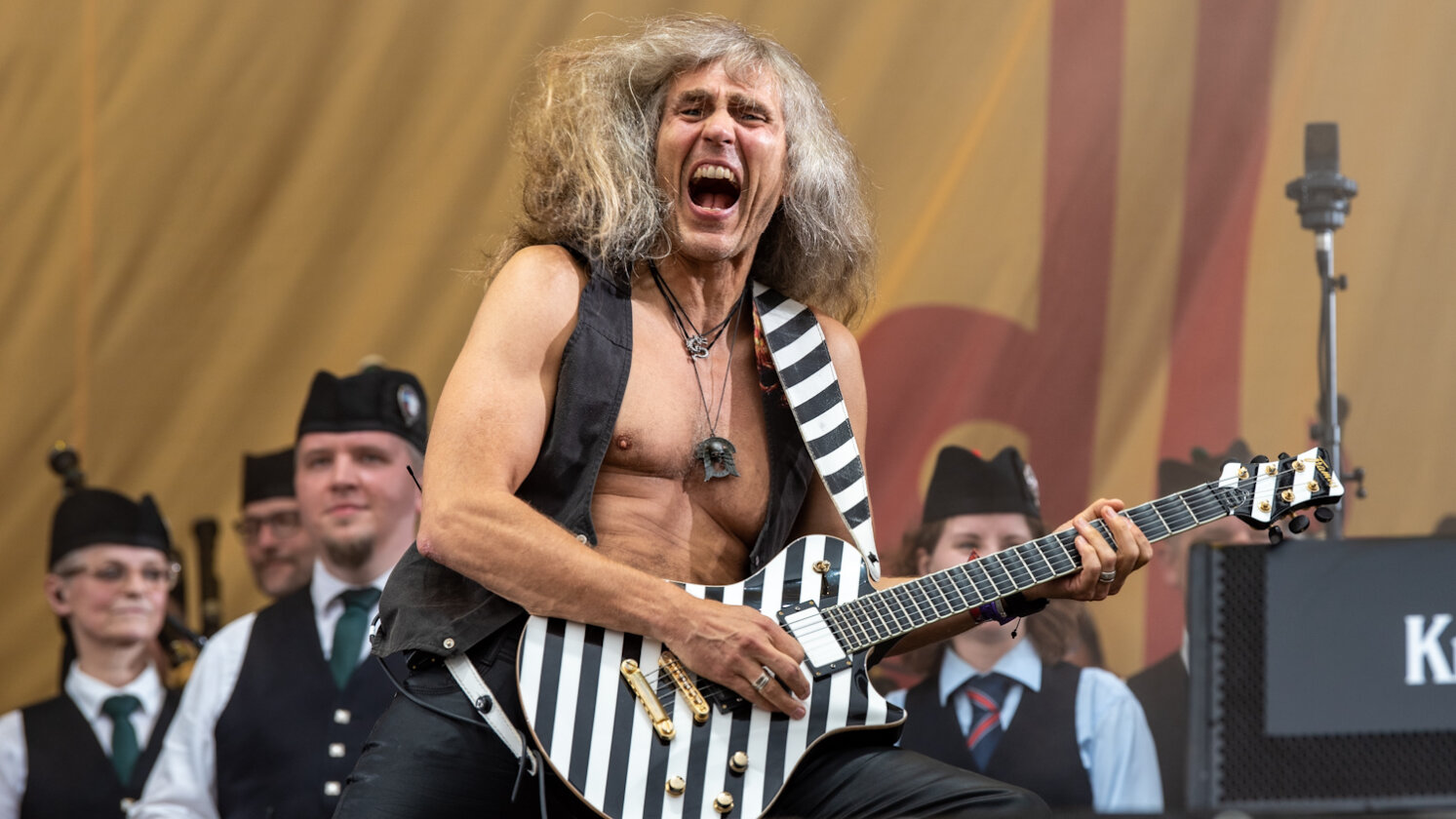 Die Spiele auf dem Holy Ground sind eröffnet: Judas Priest, GWAR u.v.a. beim Wacken Open Air. – Grave Digger.