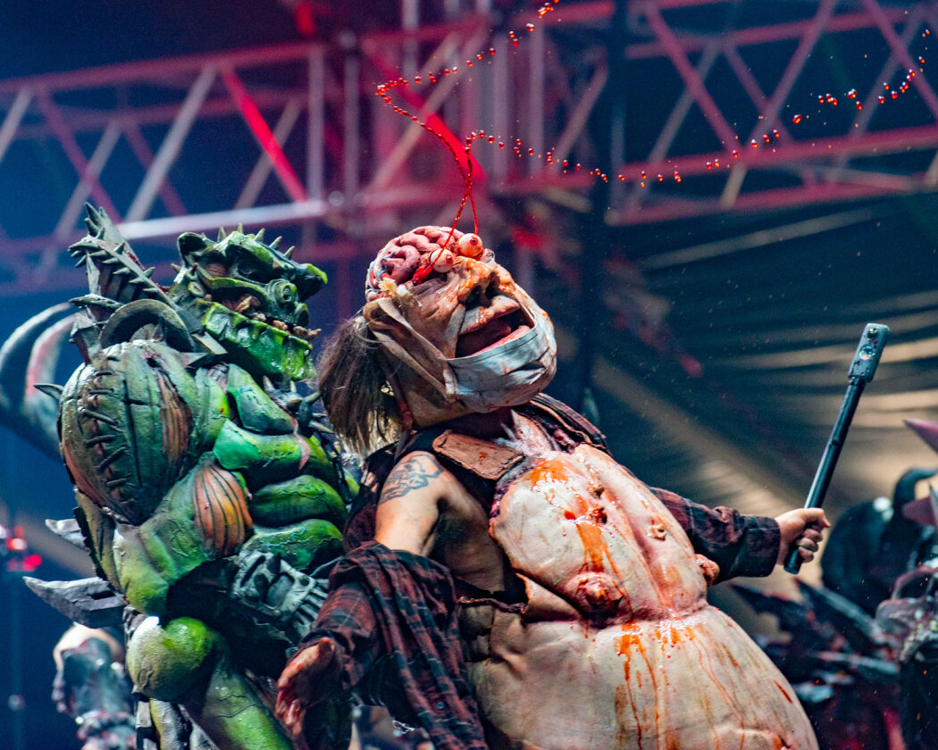 Die Spiele auf dem Holy Ground sind eröffnet: Judas Priest, GWAR u.v.a. beim Wacken Open Air. – GWAR.