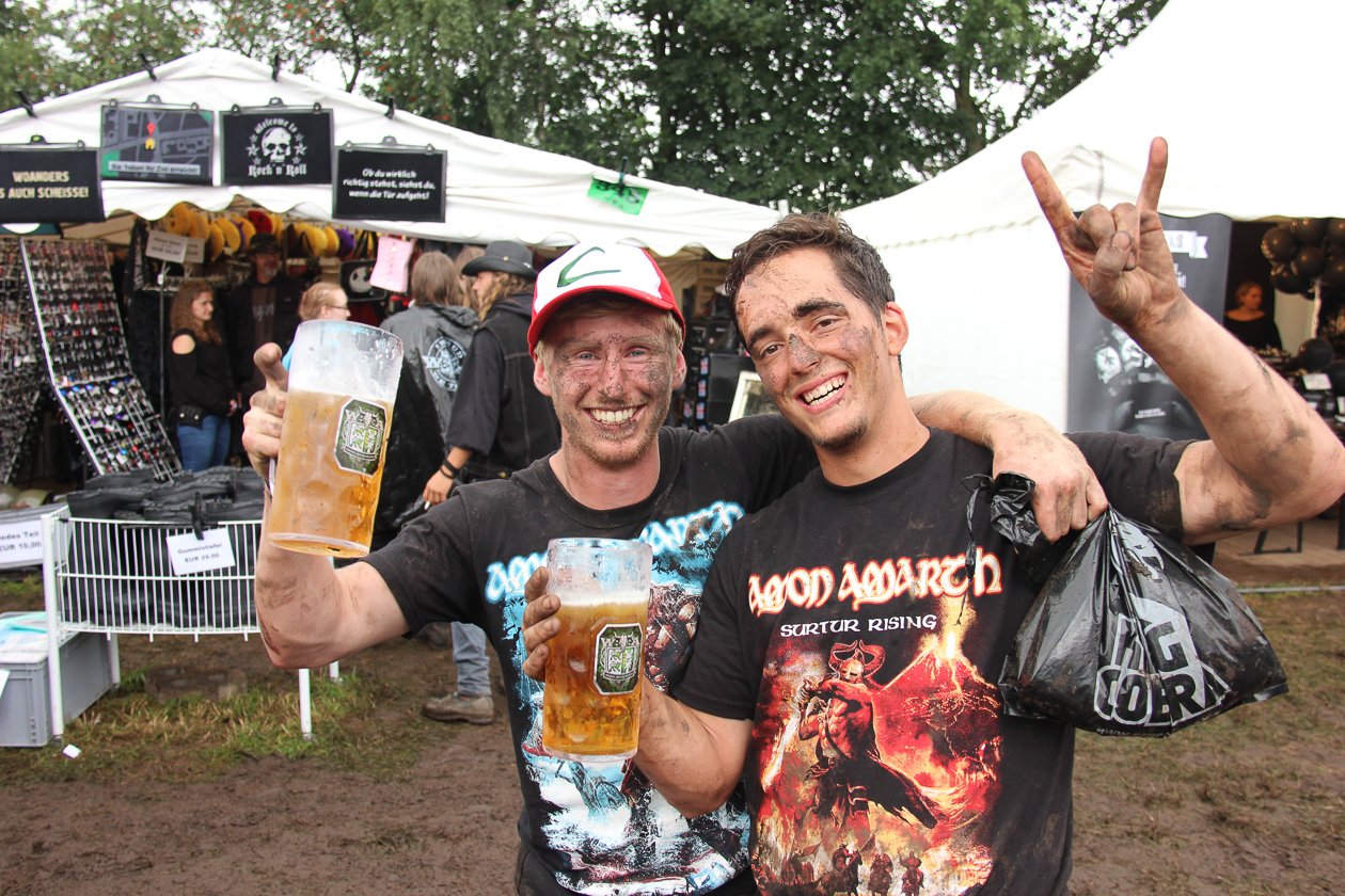 Viele reisten schon Dienstagabend an - Waaaacken lääääuuuft! – Prost.