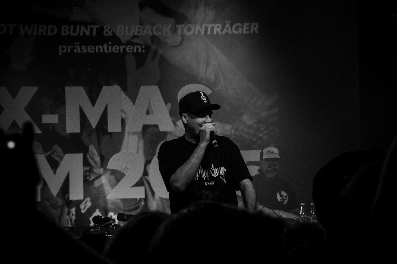 Hip Hop-Nostalgie pur mit Absolute Beginner, Der Tobi Und Das Bo, Doppelkopf, Easy Business u.v.a. – Sleepwalker.