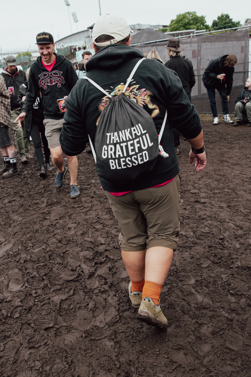 Über 88.000 Fans feiern hochkarätige Acts wie Slipknot, Bring Me The Horizon u.v.m. – Dankbar trotz Matsch.