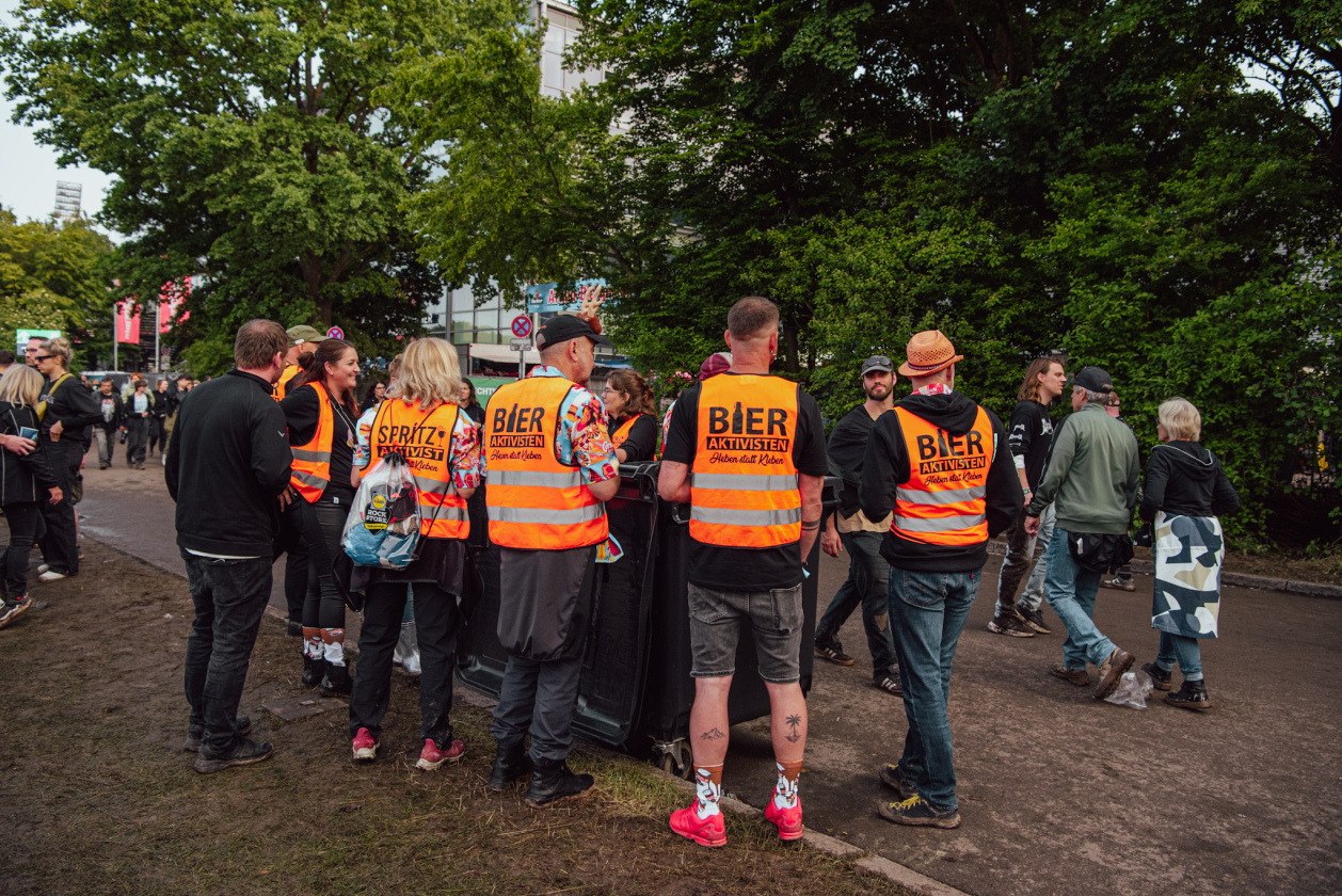 Über 88.000 Fans feiern hochkarätige Acts wie Slipknot, Bring Me The Horizon u.v.m. – Heben statt kleben.
