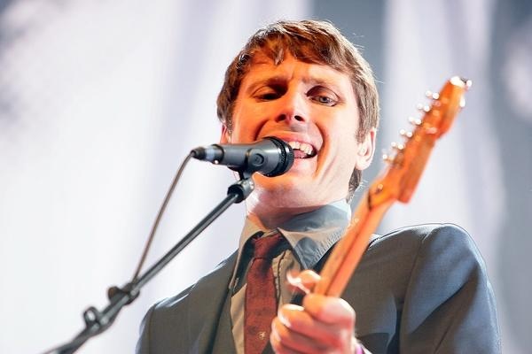 Franz Ferdinand – Neue Songs vorab und schickes Styling in Haldern. – 