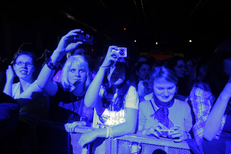 Schottenrock in Köln: Franz Ferdinand im Palladium. – Mit rund 4000 Besuchern ist das Palladium in Köln ausverkauft.