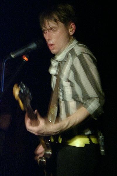 Franz Ferdinand – Live-Bilder vom Gig in Züricher Abart Club am 24. Mai 2004. – 
