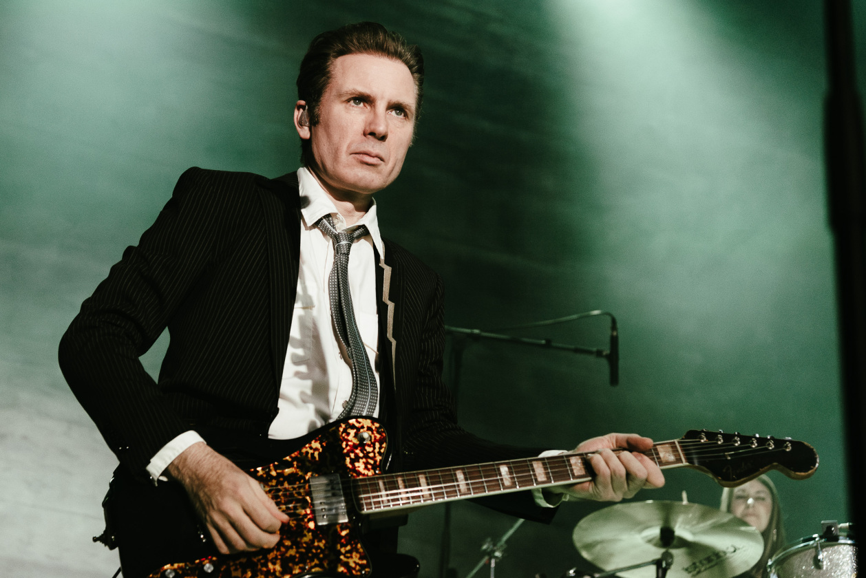 Franz Ferdinand – Indie wie aus dem FF: Die schottische Band nimmt ihr Publikum im Sturm. – Alex Kapranos.