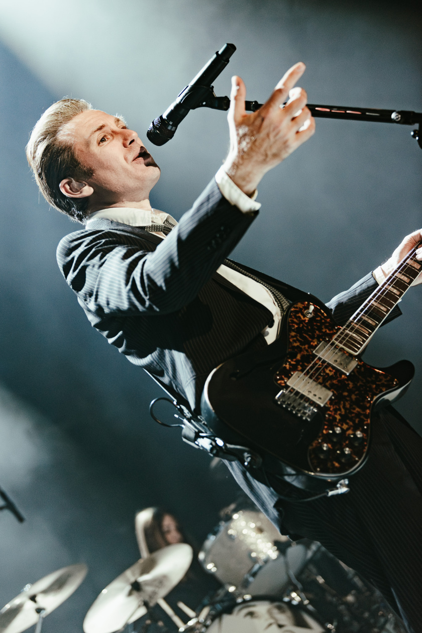 Franz Ferdinand – Indie wie aus dem FF: Die schottische Band nimmt ihr Publikum im Sturm. – Alex Kapranos.