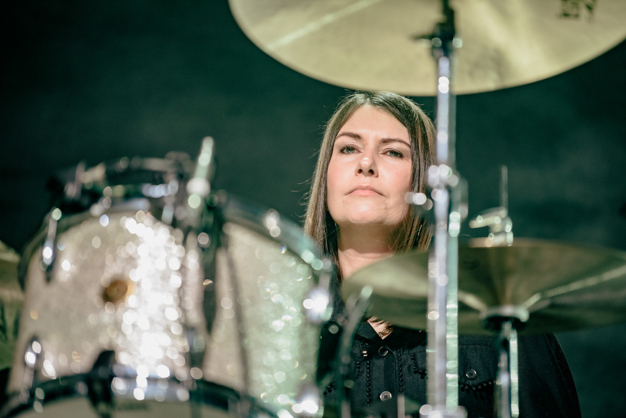 Franz Ferdinand – Indie wie aus dem FF: Die schottische Band nimmt ihr Publikum im Sturm. – Audrey Tait.