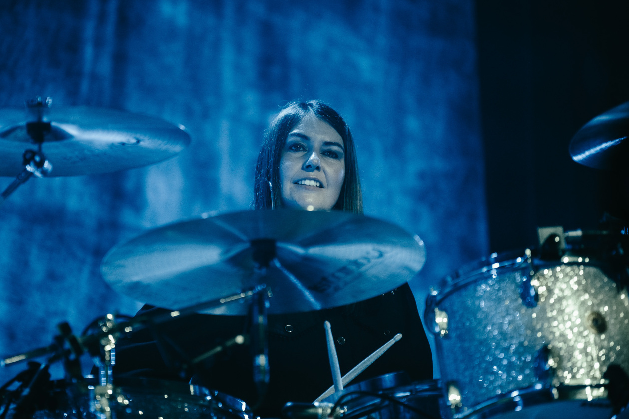 Franz Ferdinand – Indie wie aus dem FF: Die schottische Band nimmt ihr Publikum im Sturm. – Audrey Tait.