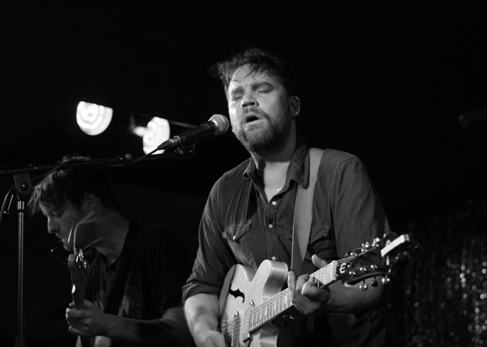 Konzertbilder aus dem Atomic Café München. – Frightened Rabbit 2010 in München