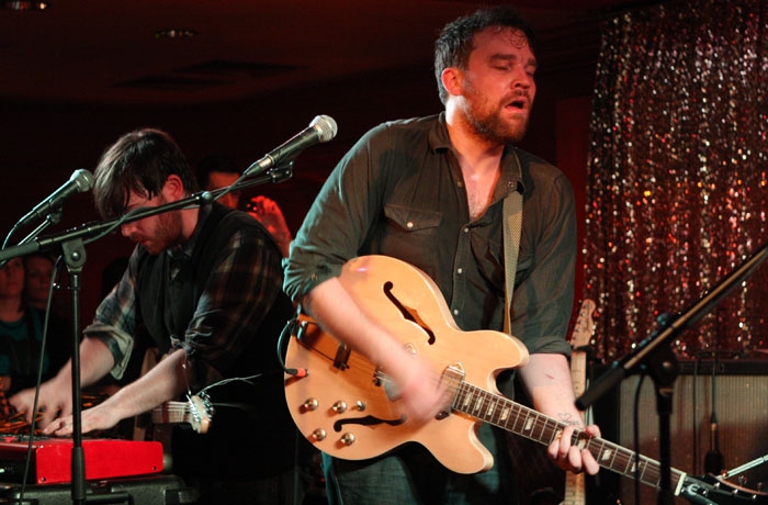 Konzertbilder aus dem Atomic Café München. – Frightened Rabbit 2010 in München