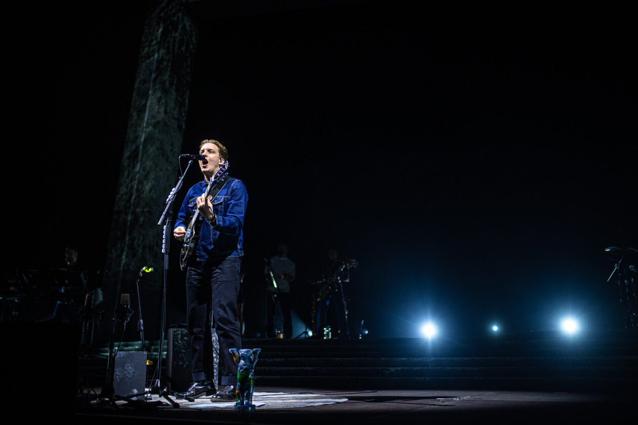 Der englische Folk-Pop-Rocker on tour mit seinem aktuellen Album "Gold Rush Kid". – George Ezra.