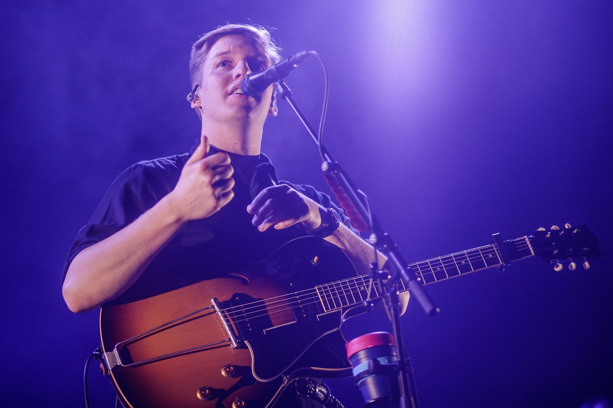 Mit "Staying At Tamara's" on tour. – George Ezra.
