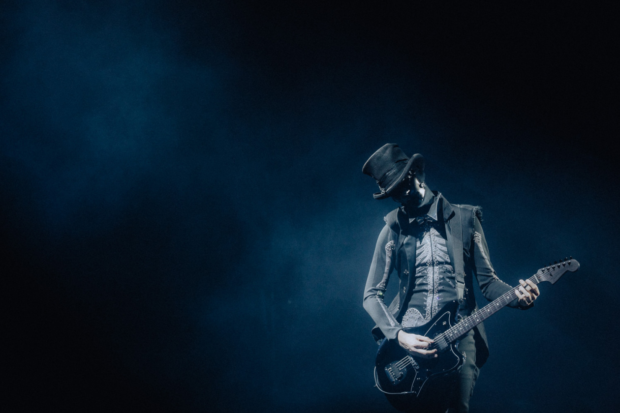 Mit der neuen Scheibe "Skeletá" stehen die Schweden als erster Hardrock-Act seit Jahren auf der Eins in den Staaten. – Ghost.